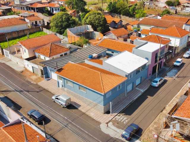 #10 - Casa para Compra em Botucatu - SP - 3