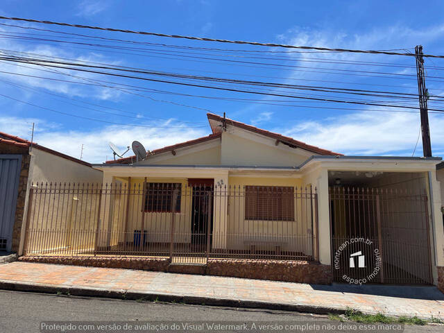 #55 - Casa para Compra em Botucatu - SP - 2